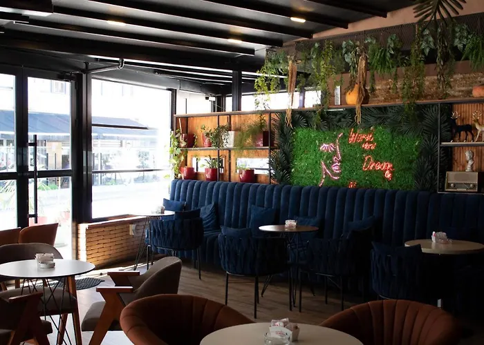 Отель Euro Тирана